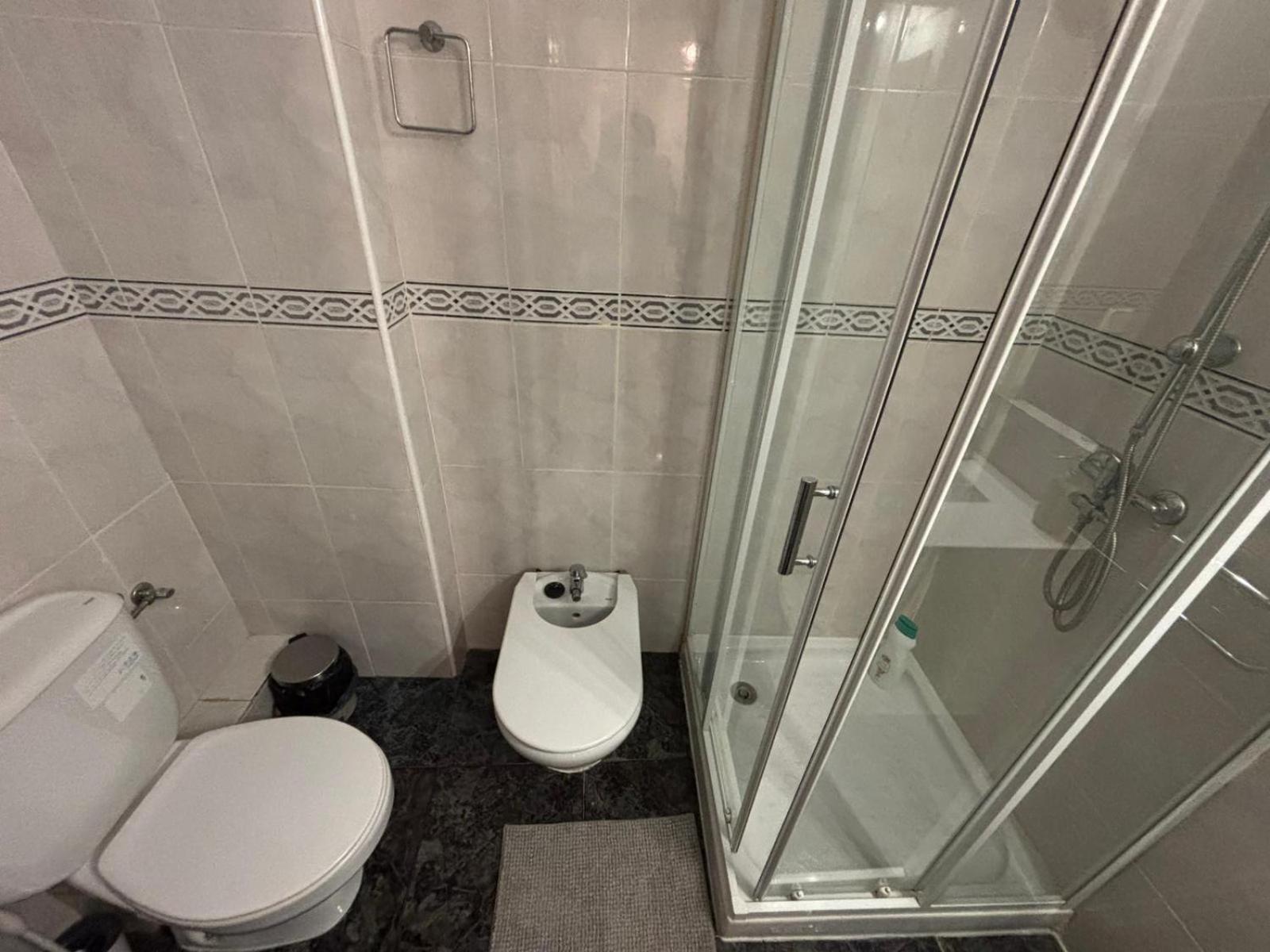 Beautiful For Rent In Center Pensión *