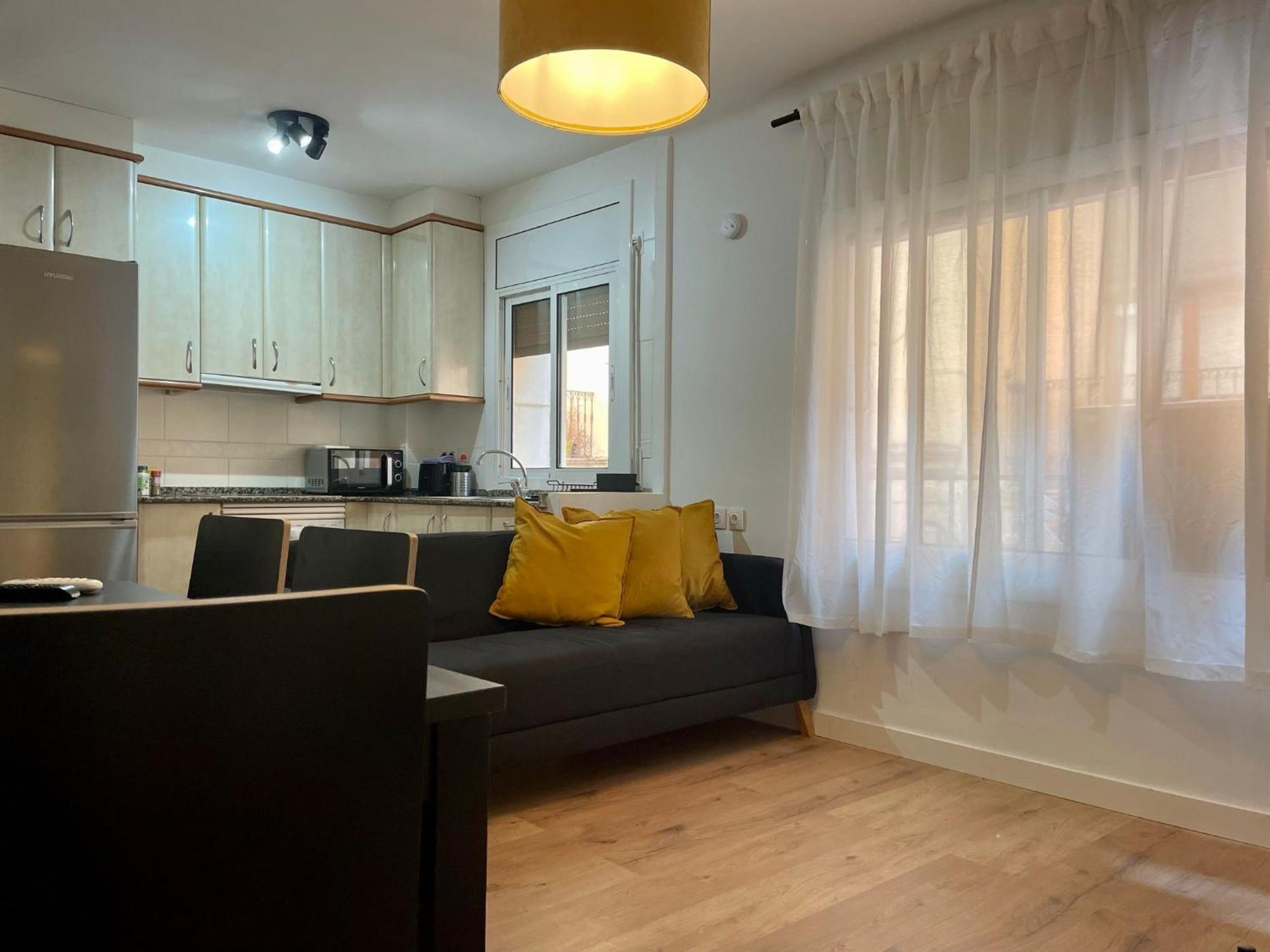 Beautiful For Rent In Center *